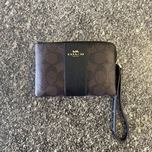 Coach Wristlet Leather Wallet Black and Brown | Authentic Coach